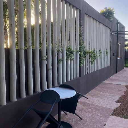 EZE Inn Boutique Hotel - Traslado desde AEP sin cargo en Tarifa standard plus AEP Ezeiza Exterior foto